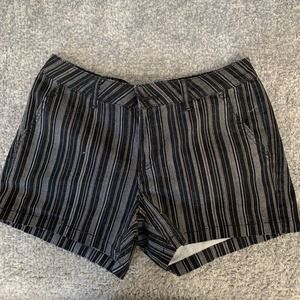 Ana Shorts Set of 2 Camouflage Twill Stripped Size 4 Cute Summer Mid Rise